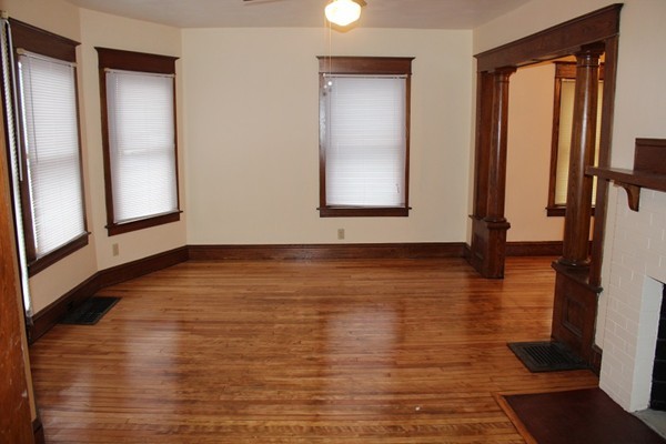 122 Hastings Street Springfield, MA 01104 - Photo 4 of 9