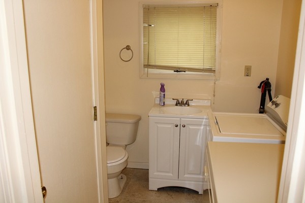 122 Hastings Street Springfield, MA 01104 - Photo 9 of 9