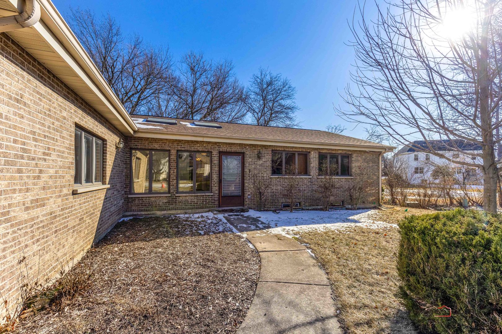 2450 Chas Drive Rolling Meadows, IL 60008 - Photo 2 of 34