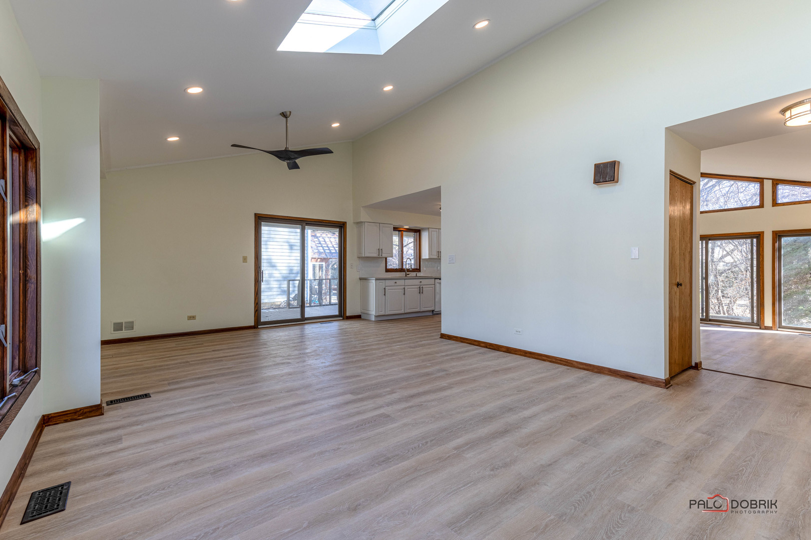 2450 Chas Drive Rolling Meadows, IL 60008 - Photo 6 of 34