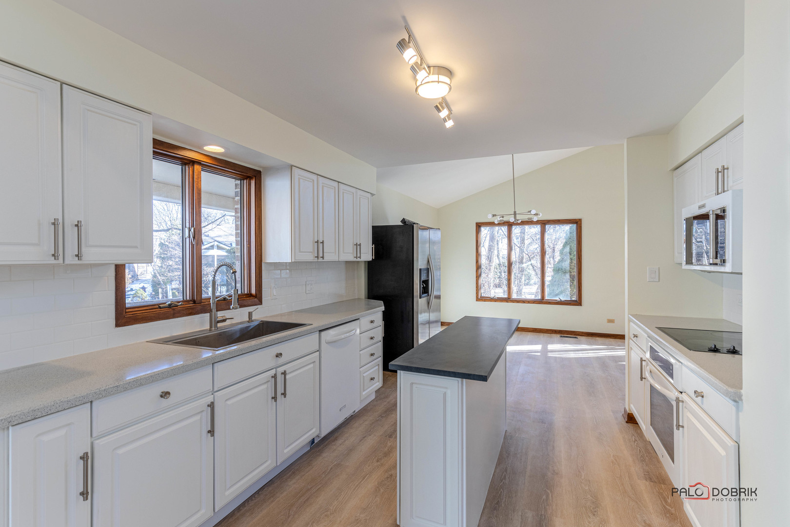 2450 Chas Drive Rolling Meadows, IL 60008 - Photo 10 of 34