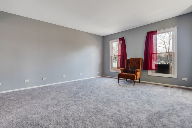 1675 Cumberland Road Aurora, IL 60504 - Photo 3 of 27