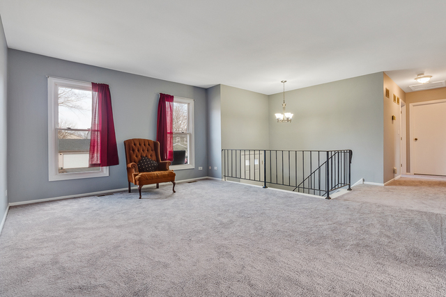 1675 Cumberland Road Aurora, IL 60504 - Photo 4 of 27