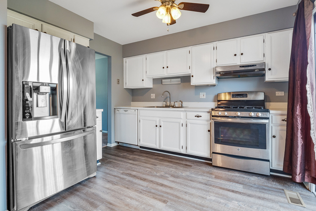 1675 Cumberland Road Aurora, IL 60504 - Photo 7 of 27
