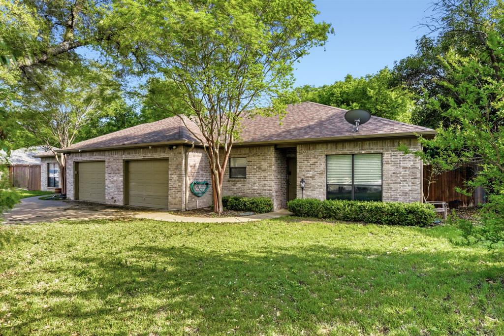 6525 Greenway Road Fort Worth, TX 76116 - Photo 16 of 29 6527 Greenway Road Front