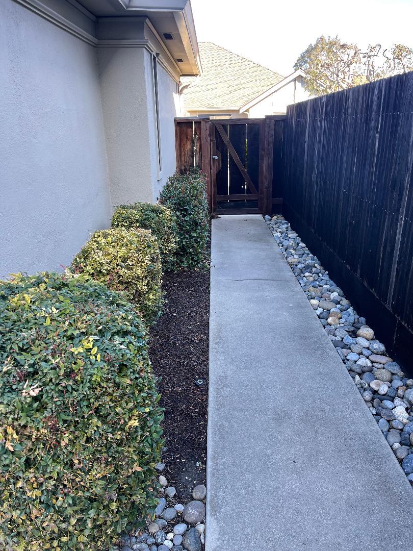 104 Nissen Road, Unit 4 Salinas, CA 93901 - Photo 3 of 32 Gallery Image 3