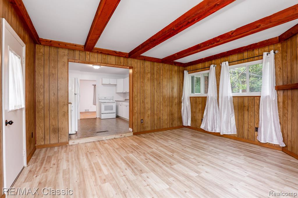 21809 Inkster Road Farmington Hills, MI 48336 - Photo 13 of 24