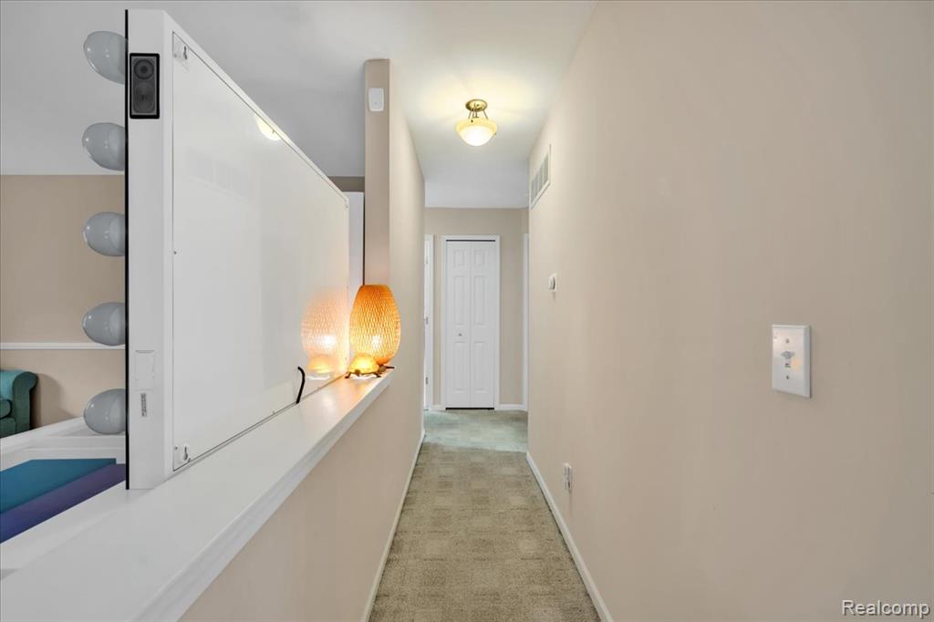 1370 South Boulevard Rochester, MI 48309 - Photo 24 of 65