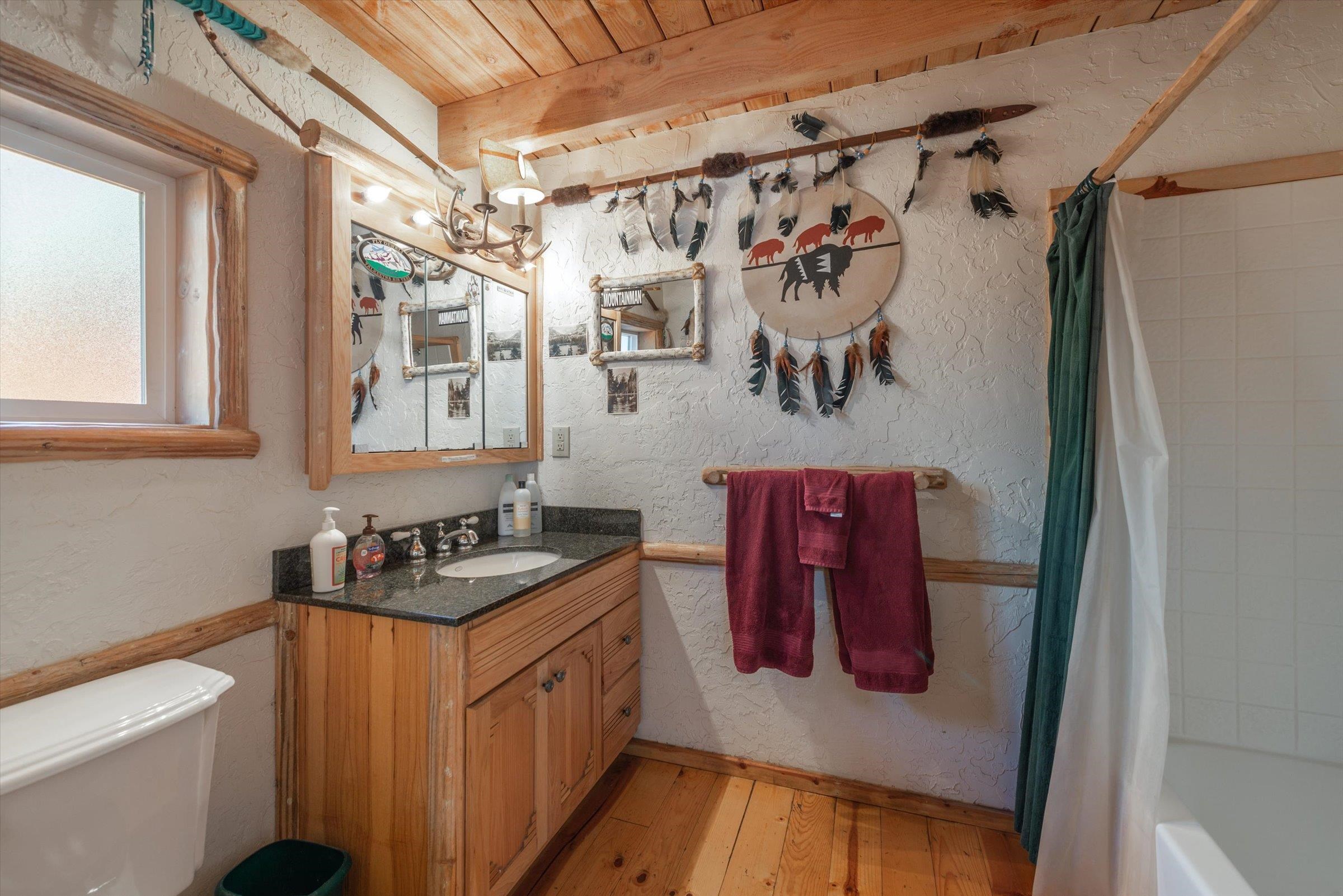 8600 Cold Stream Road Truckee, CA 96161 - Photo 20 of 28 a utility room with window dryer and washer