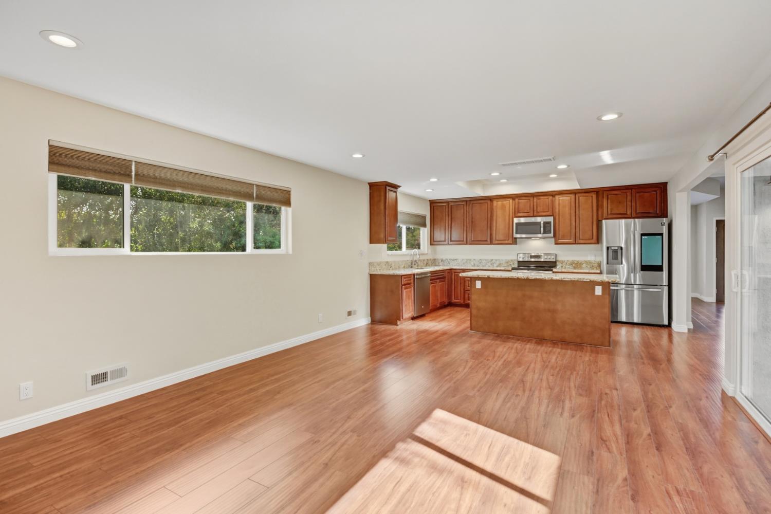 1540 Gregory Way Carmichael, CA 95608 - Photo 8 of 71
