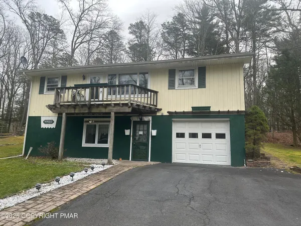 $250,000 | 545 Manzanedo Lake, East Stroudsburg, PA 18302