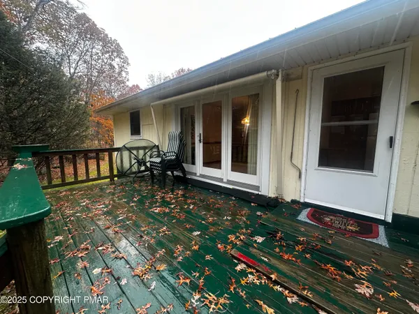 $250,000 | 545 Manzanedo Lake, East Stroudsburg, PA 18302