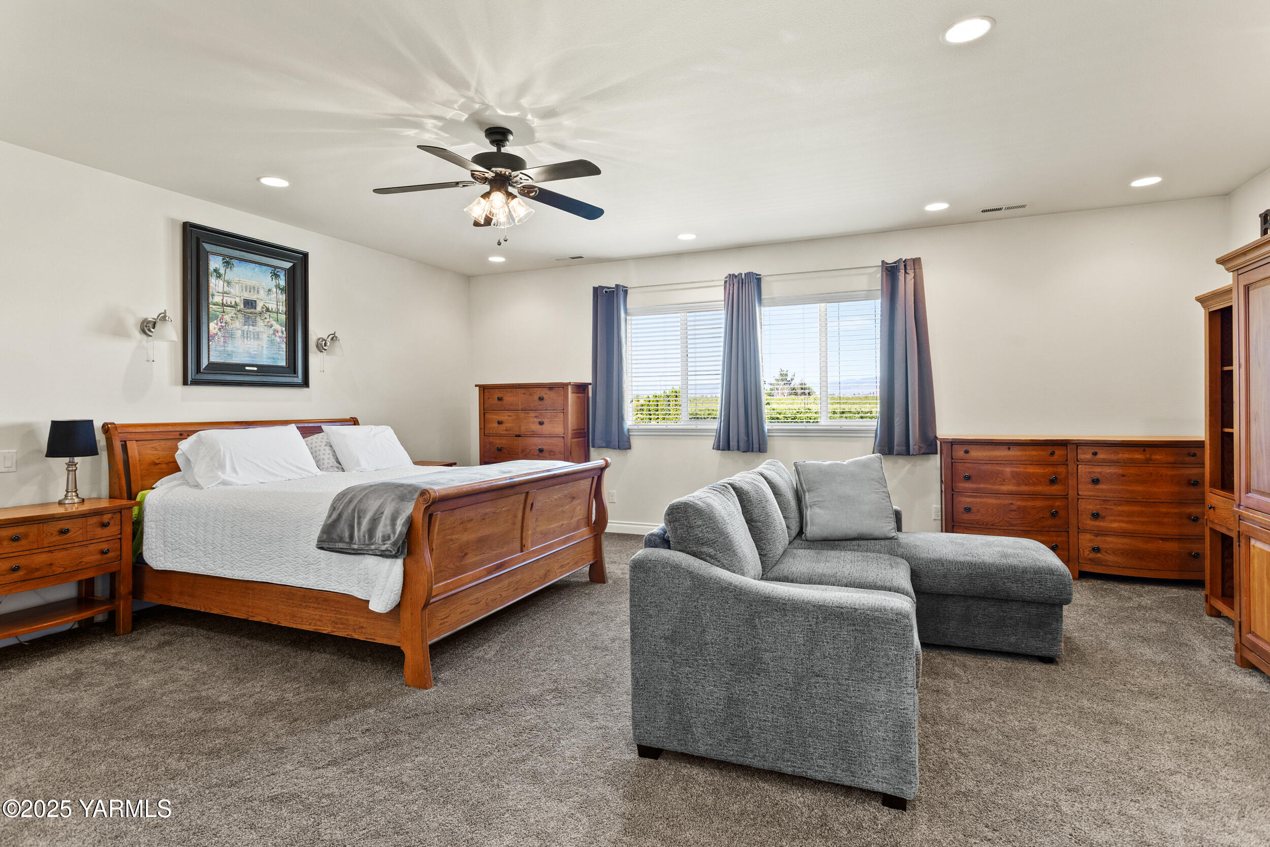 11906 Zier Road Yakima, WA 98908 - Photo 20 of 67 Primary Bedroom