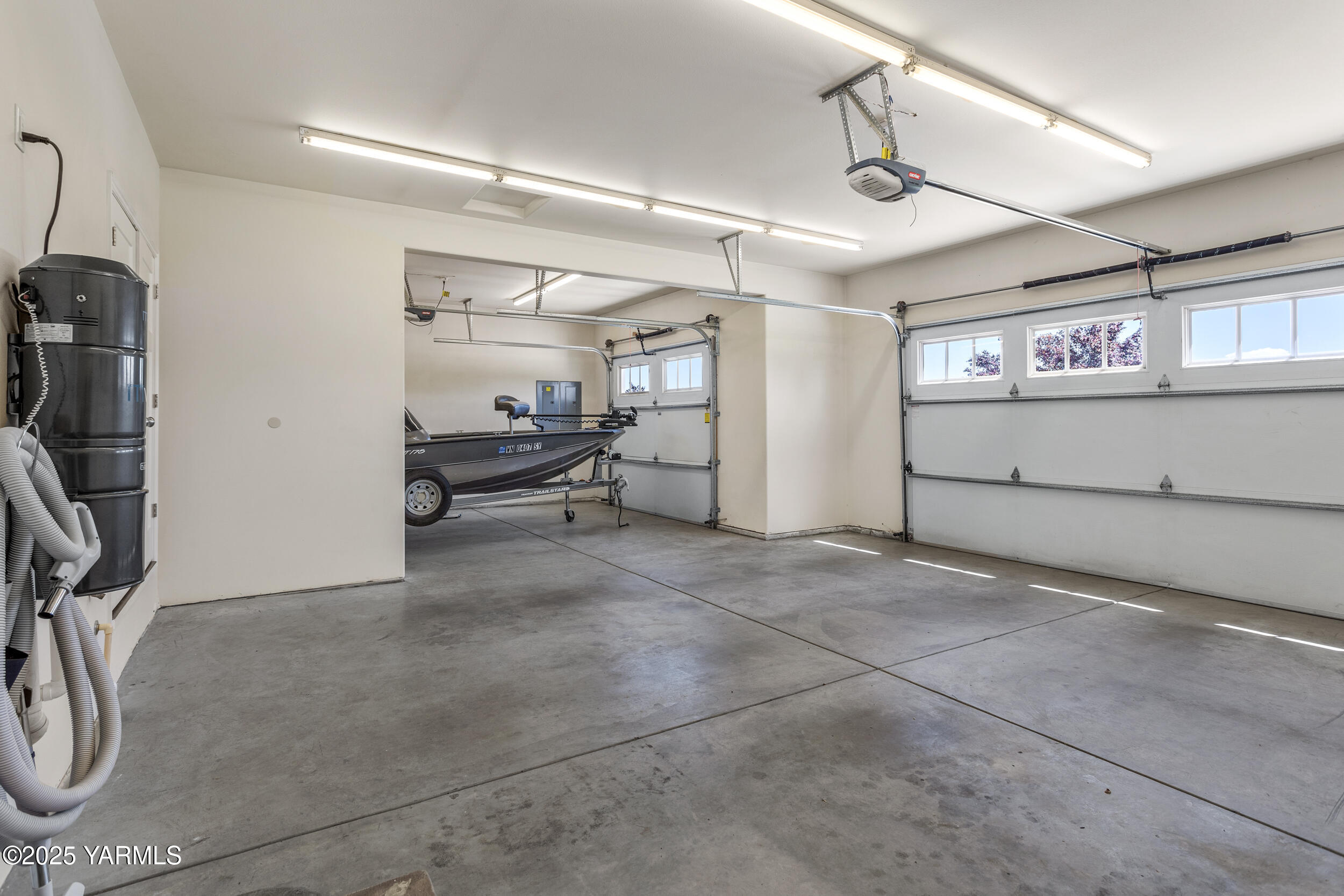 11906 Zier Road Yakima, WA 98908 - Photo 44 of 67 Garage