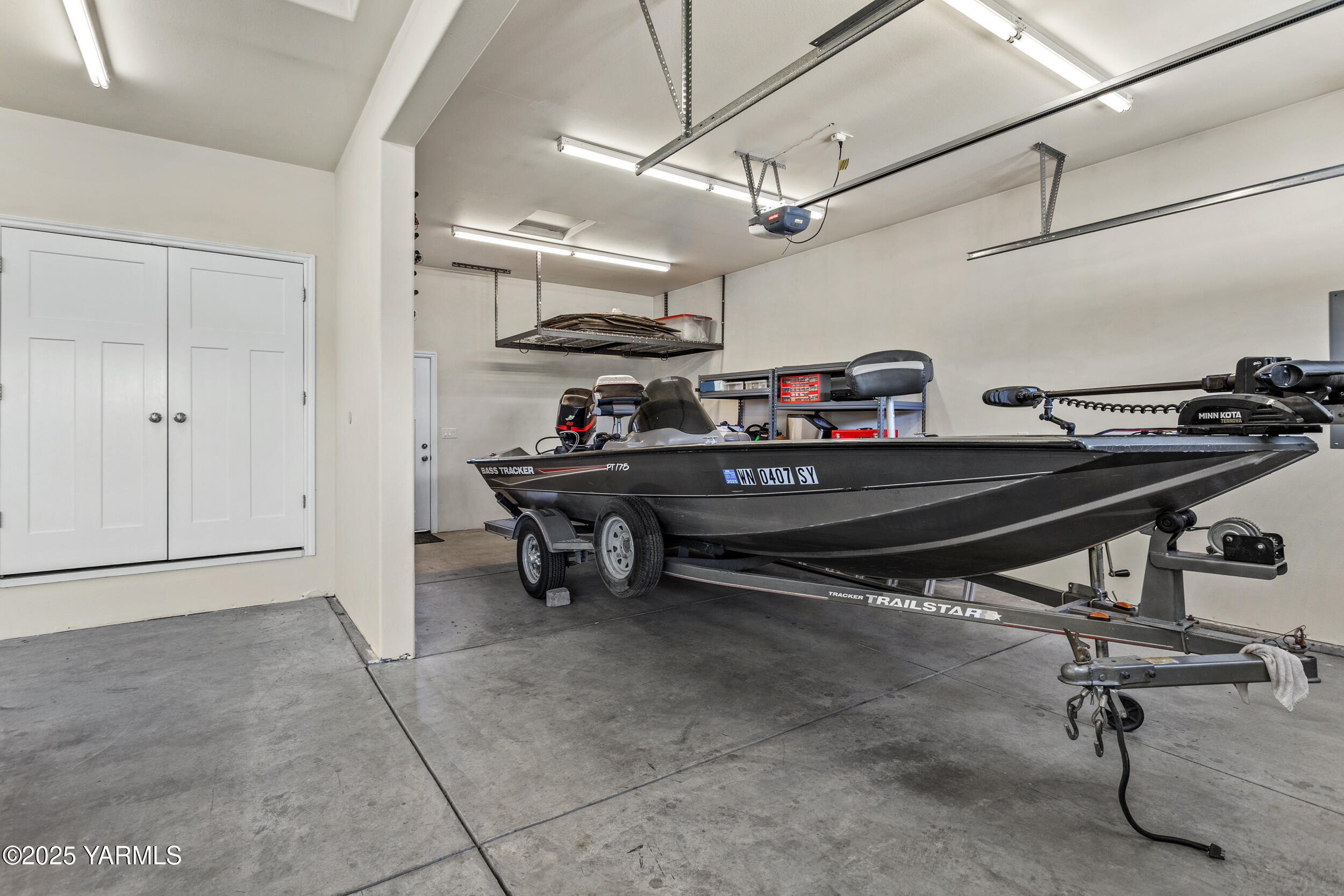 11906 Zier Road Yakima, WA 98908 - Photo 45 of 67 Garage