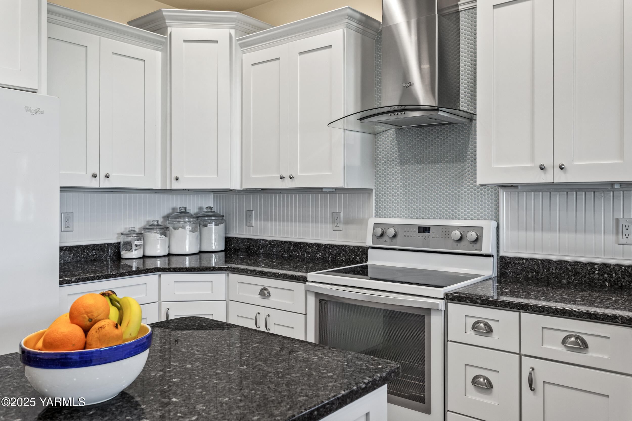 11906 Zier Road Yakima, WA 98908 - Photo 9 of 67 Kitchen