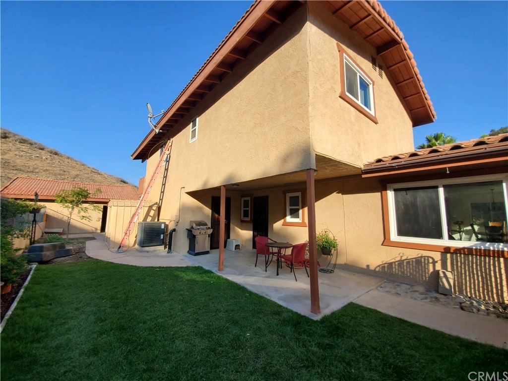 8260 Weirick Road Corona, CA 92883 - Photo 25 of 40