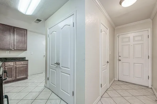 $220,000 | 7178 North Fruit Avenue, Unit 129, Fresno, CA 93711