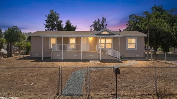 $325,000 | 214 Baxley Street, Porterville, CA 93257