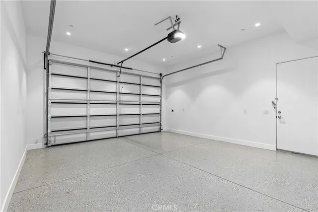 $13,995 | 4532 Katherine Avenue, Sherman Oaks, CA 91423