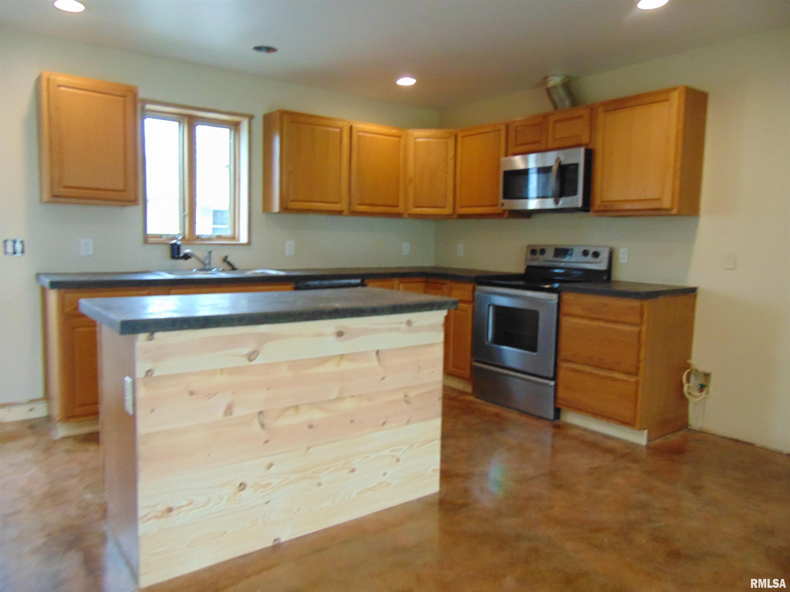 1207 Largent Street Harrisburg, IL 62946 - Photo 5 of 20