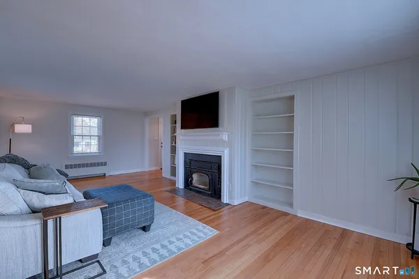 $379,900 | 492 Maple Street, Wethersfield, CT 06109