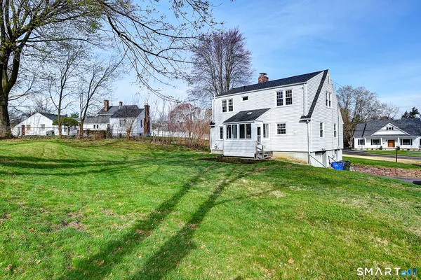 $379,900 | 492 Maple Street, Wethersfield, CT 06109