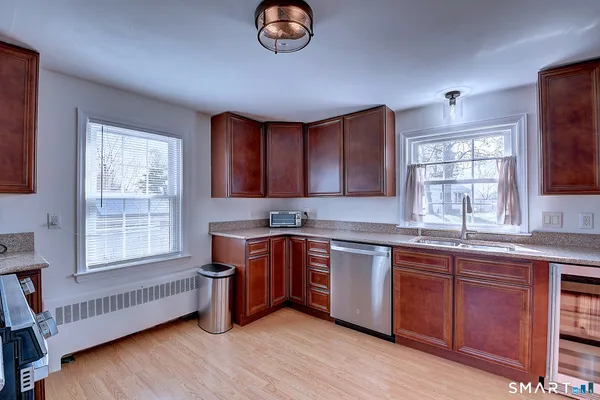 $379,900 | 492 Maple Street, Wethersfield, CT 06109