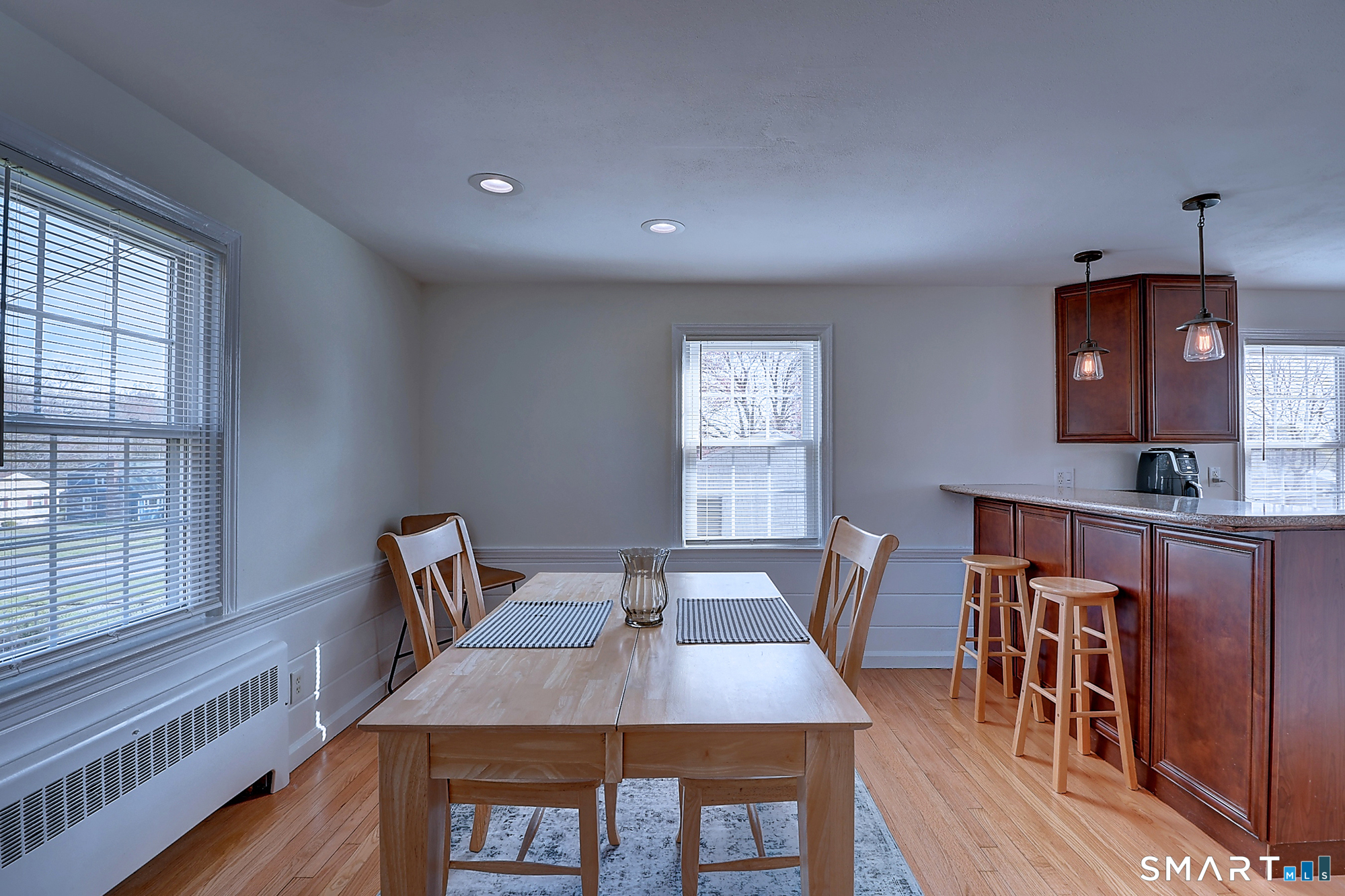 492 Maple Street Wethersfield, CT 06109 - Photo 8 of 32