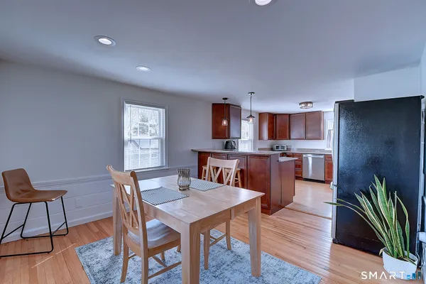 $379,900 | 492 Maple Street, Wethersfield, CT 06109