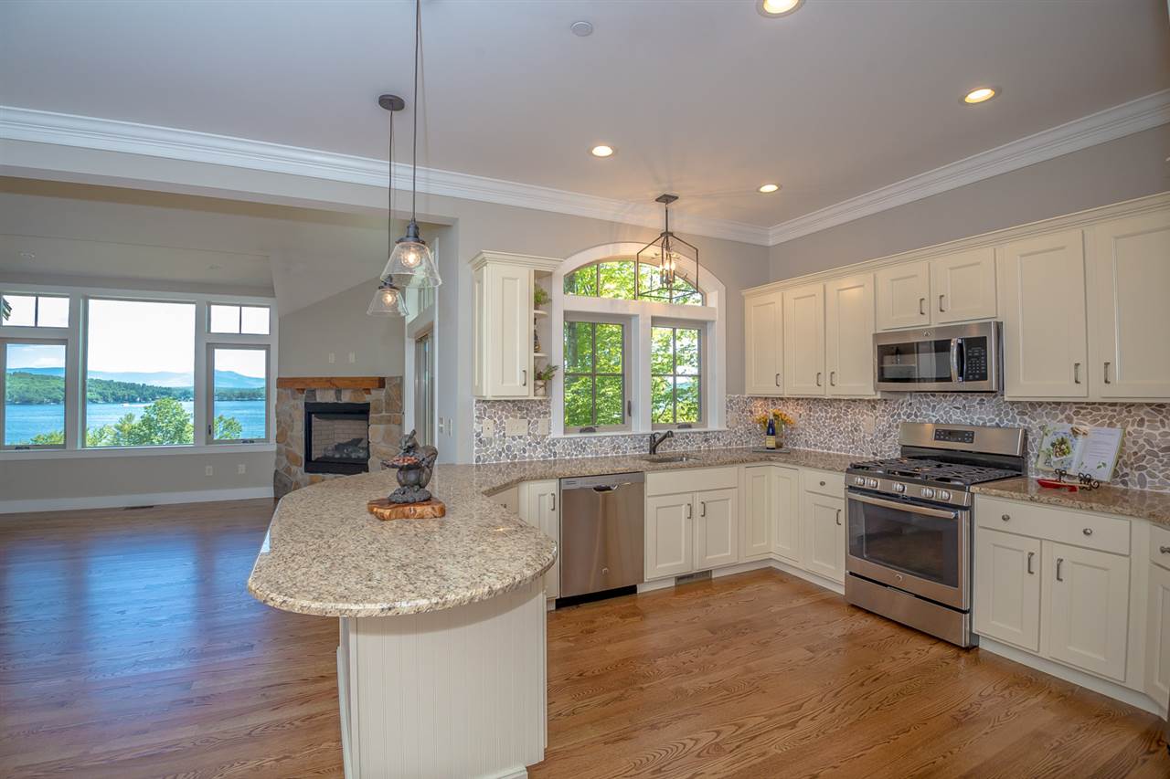 602 Scenic Road, Unit 2 Laconia, NH 03246 - Photo 4 of 26 Gallery Image 4