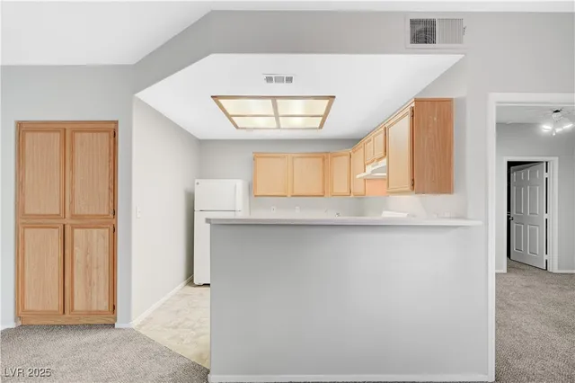 $1,350 | 9470 Peace Way, Unit 216, Las Vegas, NV 89147