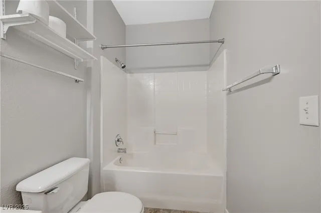 $1,350 | 9470 Peace Way, Unit 216, Las Vegas, NV 89147