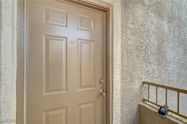 $1,350 | 9470 Peace Way, Unit 216, Las Vegas, NV 89147