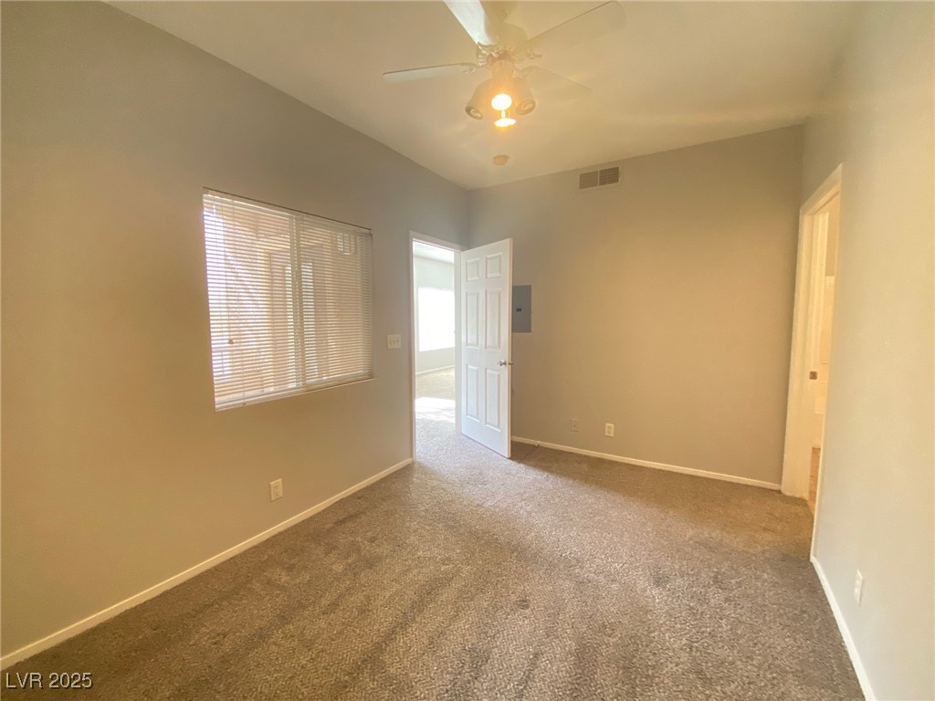 9470 Peace Way, Unit 216 Las Vegas, NV 89147 - Photo 6 of 12