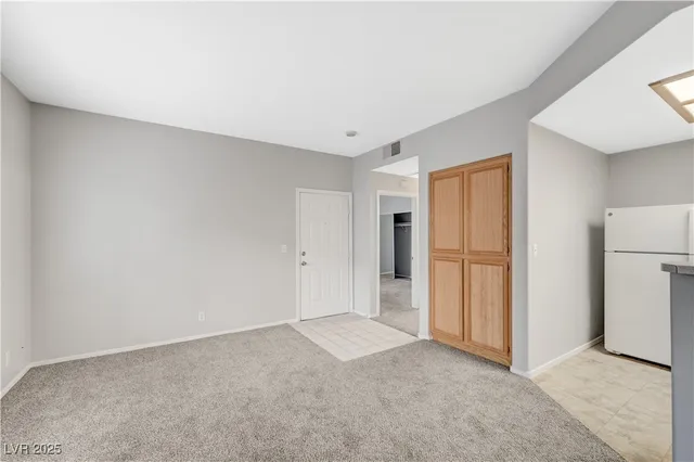$1,350 | 9470 Peace Way, Unit 216, Las Vegas, NV 89147