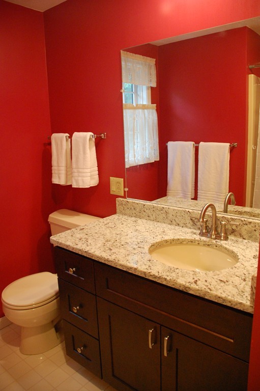 18 Kelshill Road Chelmsford, MA 01863 - Photo 23 of 30