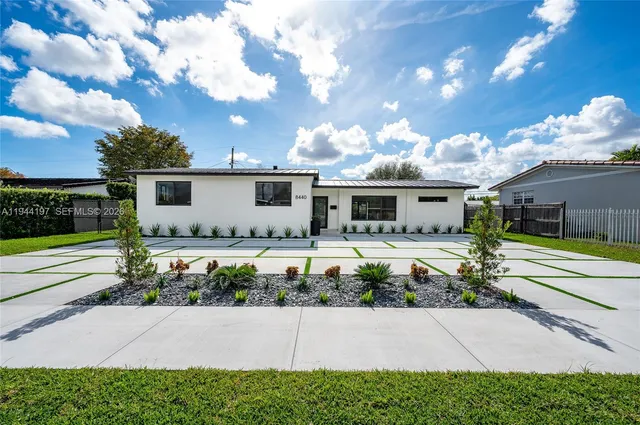 $879,000 | 8440 Southwest 27th Terrace, Miami, FL 33155