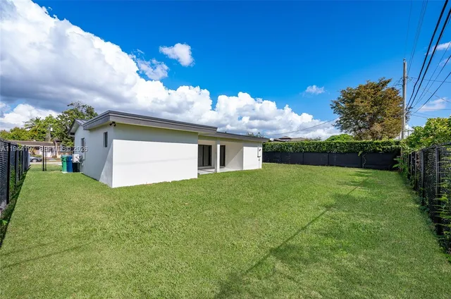 $879,000 | 8440 Southwest 27th Terrace, Miami, FL 33155