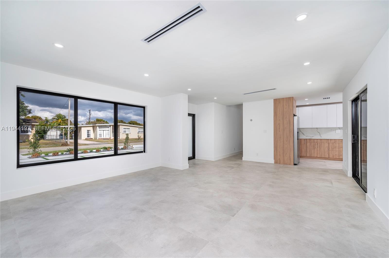 8440 Southwest 27th Terrace Miami, FL 33155 - Photo 16 of 40