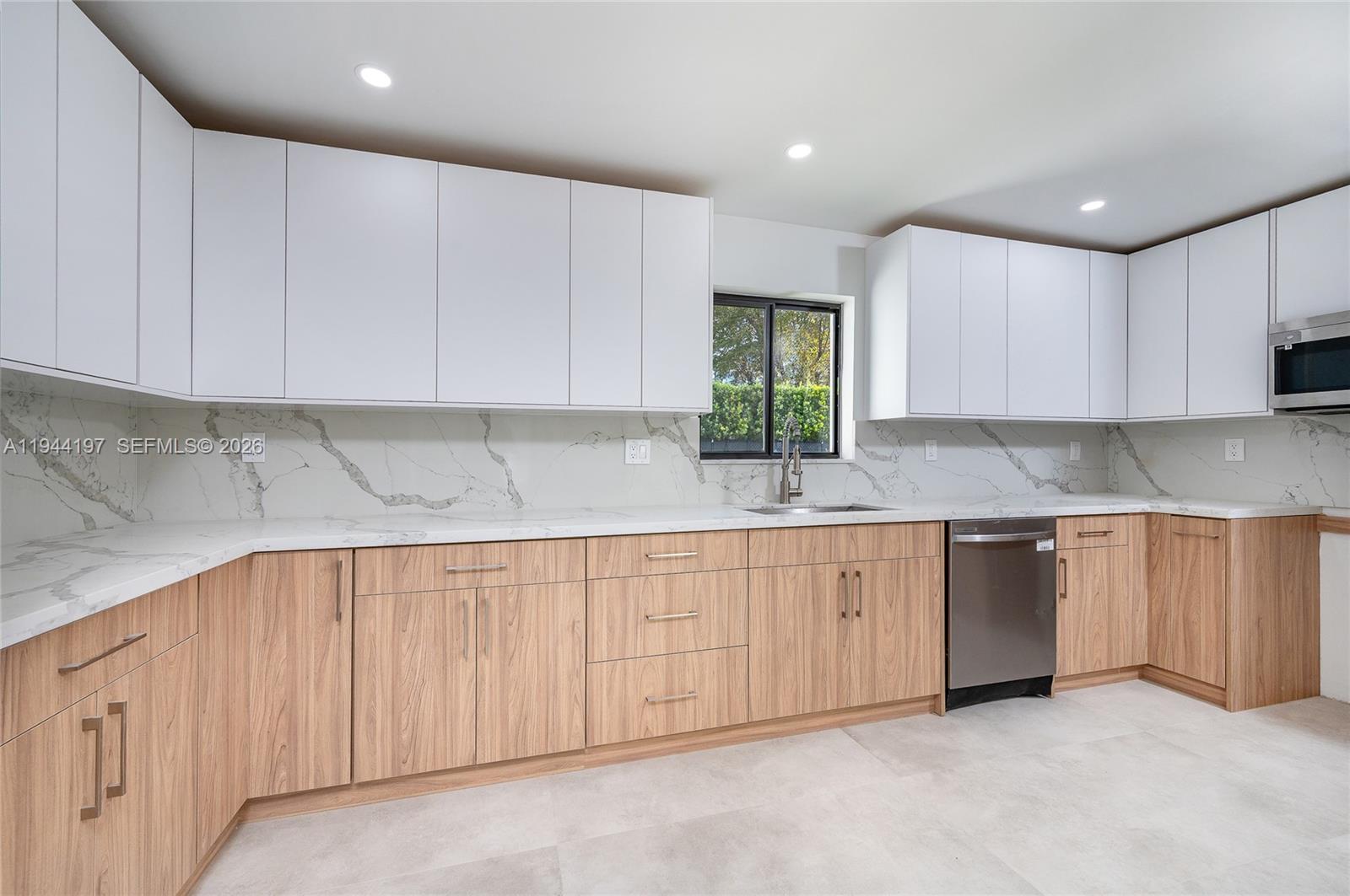 8440 Southwest 27th Terrace Miami, FL 33155 - Photo 22 of 40