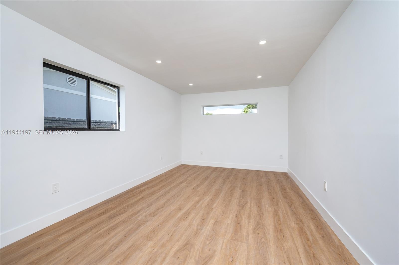 8440 Southwest 27th Terrace Miami, FL 33155 - Photo 26 of 40