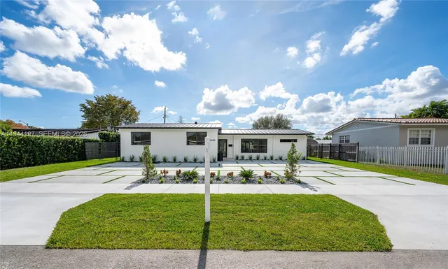 $879,000 | 8440 Southwest 27th Terrace, Miami, FL 33155