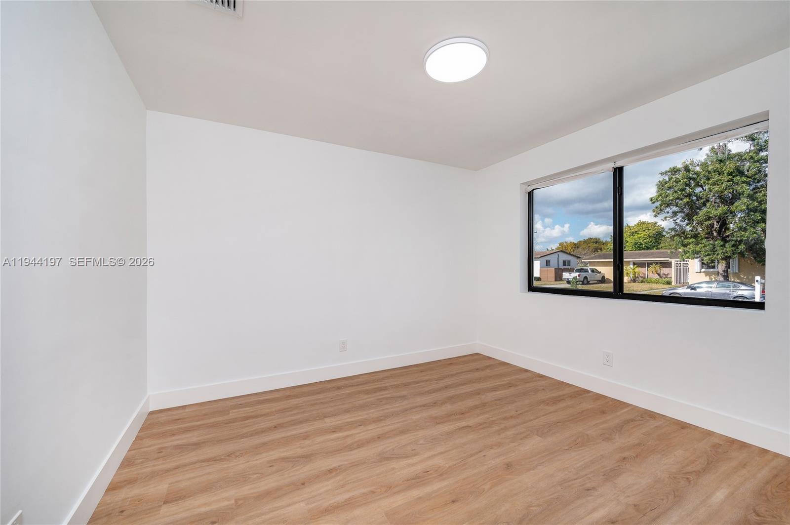 8440 Southwest 27th Terrace Miami, FL 33155 - Photo 34 of 40