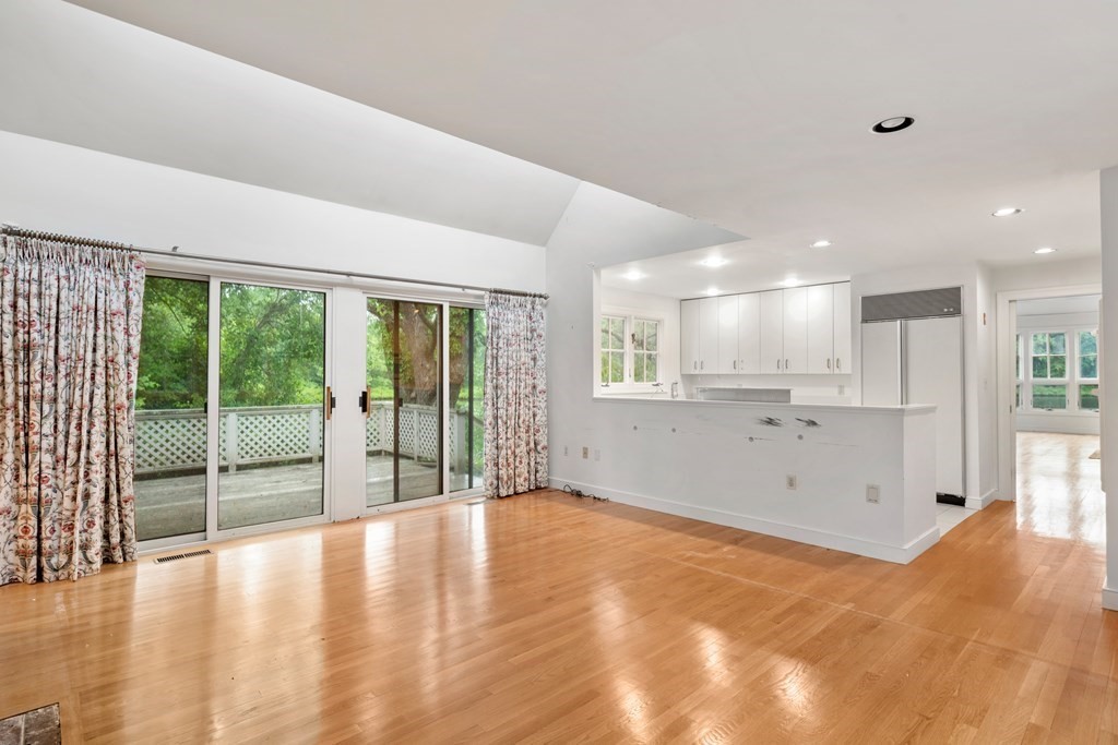 12 Jackson Pond Road, Unit 12 Dedham, MA 02026 - Photo 10 of 30 Gallery Image 10