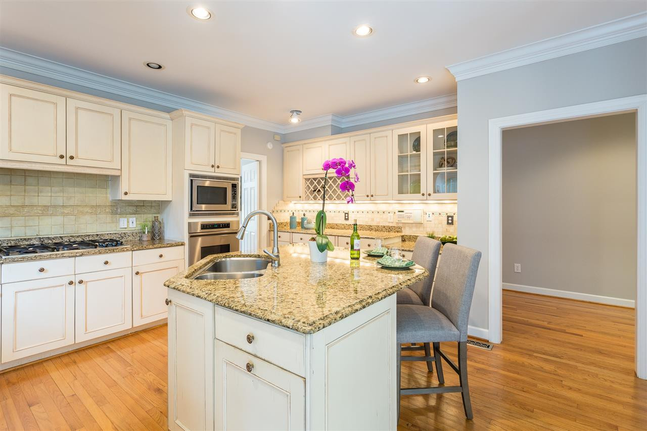 4034 John S Raboteau Wynd Raleigh, NC 27612 - Photo 10 of 28 Kitchen