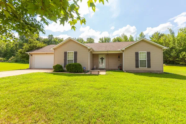 $299,900 | 139 Buttonwood Drive, Lexington, TN 38351