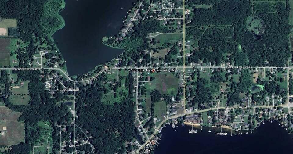 7180 Little Paw Paw Lake Road Coloma, MI 49038 - Photo 2 of 23 578012041_827400673330459_47876423062322