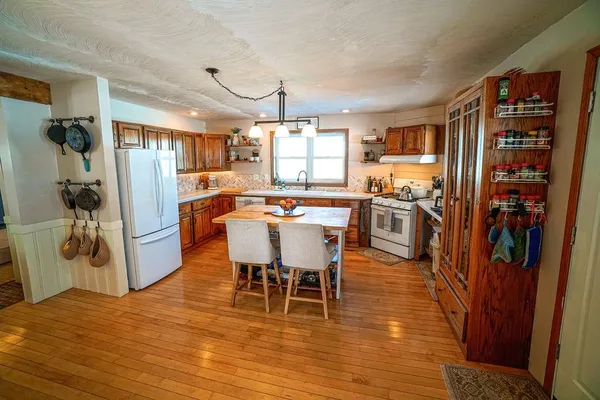 $439,000 | 12893 Fieldcrest Road, Sparta, WI 54656