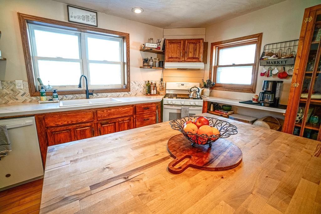 12893 Fieldcrest Road Sparta, WI 54656 - Photo 21 of 69